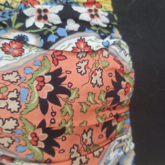 Floral size 7 A line dress black orange and yellow - Picture 2 of 4